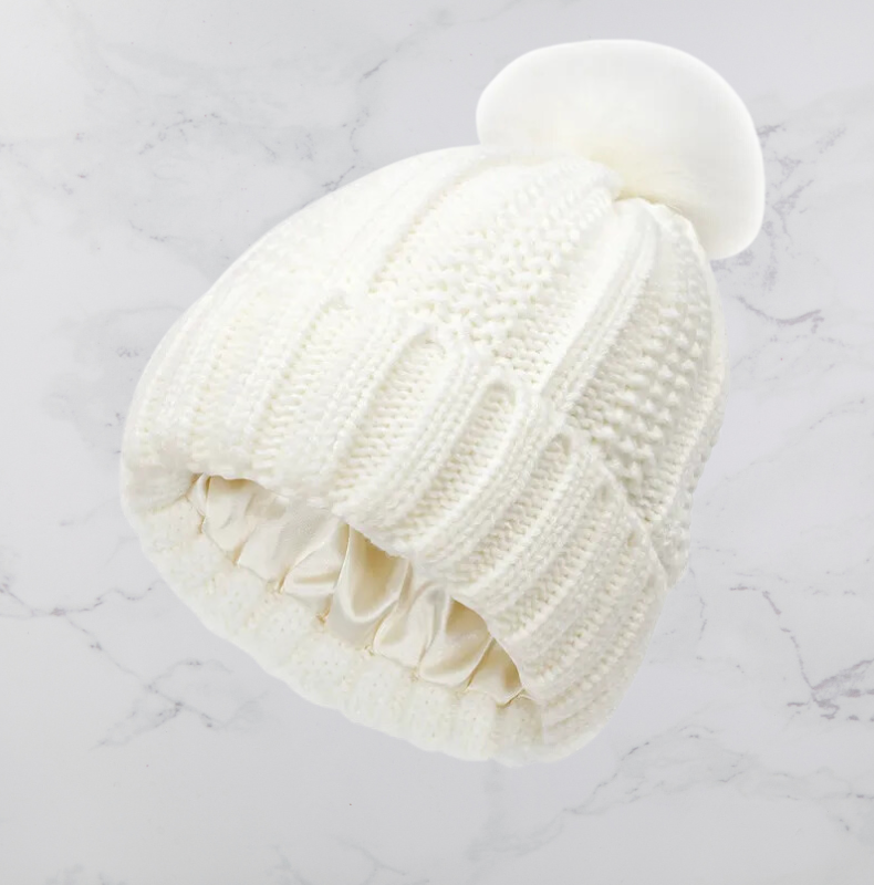 Silky Cozy Beanie – Der perfekte Schutz für deine Haare & Stil für deinen Alltag